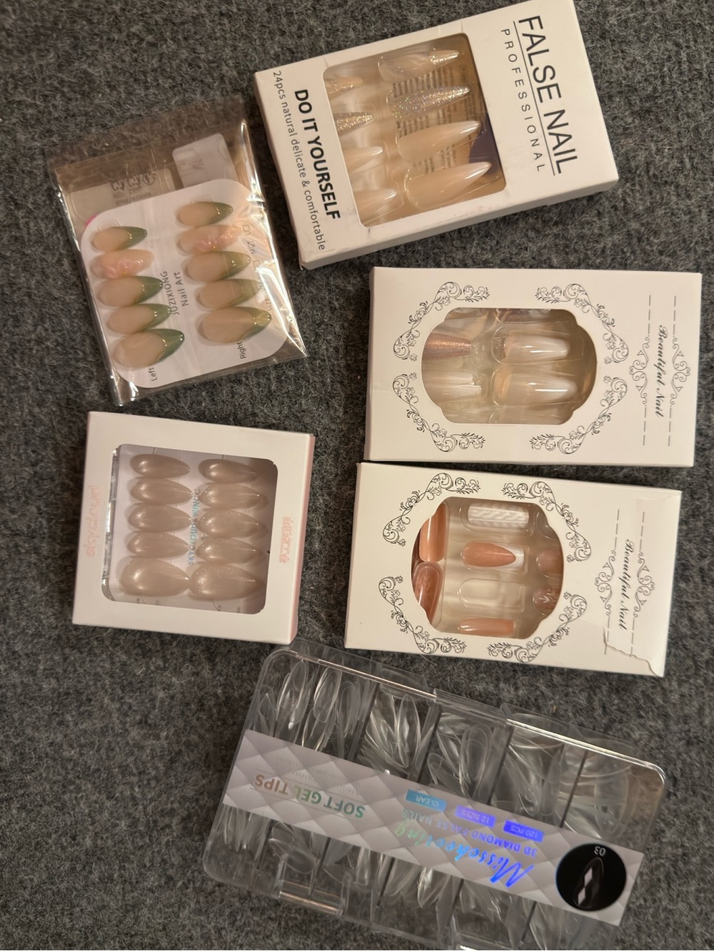 Bundle Lot of 5 Press-On Nail Set Size Med, Med Length & 150 Diamond Clear Tips